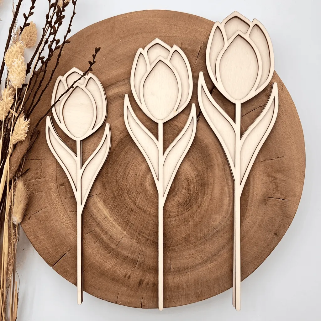 vergleich-s-m-l-fruehlingsdeko-tulpe-holz-natur-geschenk.webp