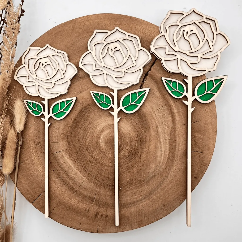 vergleich-s-m-l-rose-holz-weiß-muttertag-geschenk-deko.webp