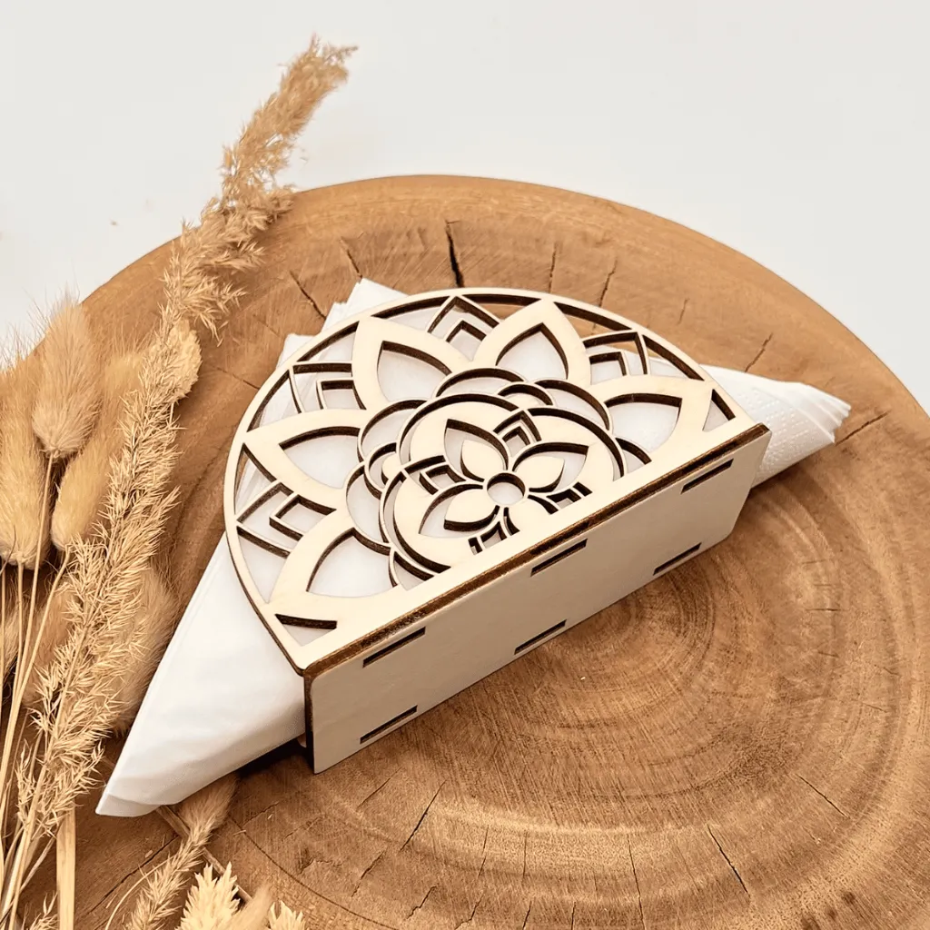 A00944-holz-serviettenhalter-lotus-mandala-motiv-tischdeko-seitlich.webp