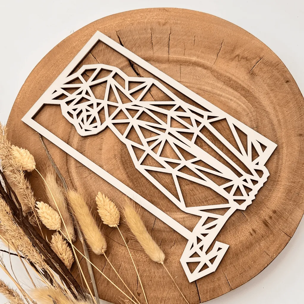 A00600-katze-wandbild-holz-weiß-geometrisch-modern-skylaser-seitlich.webp
