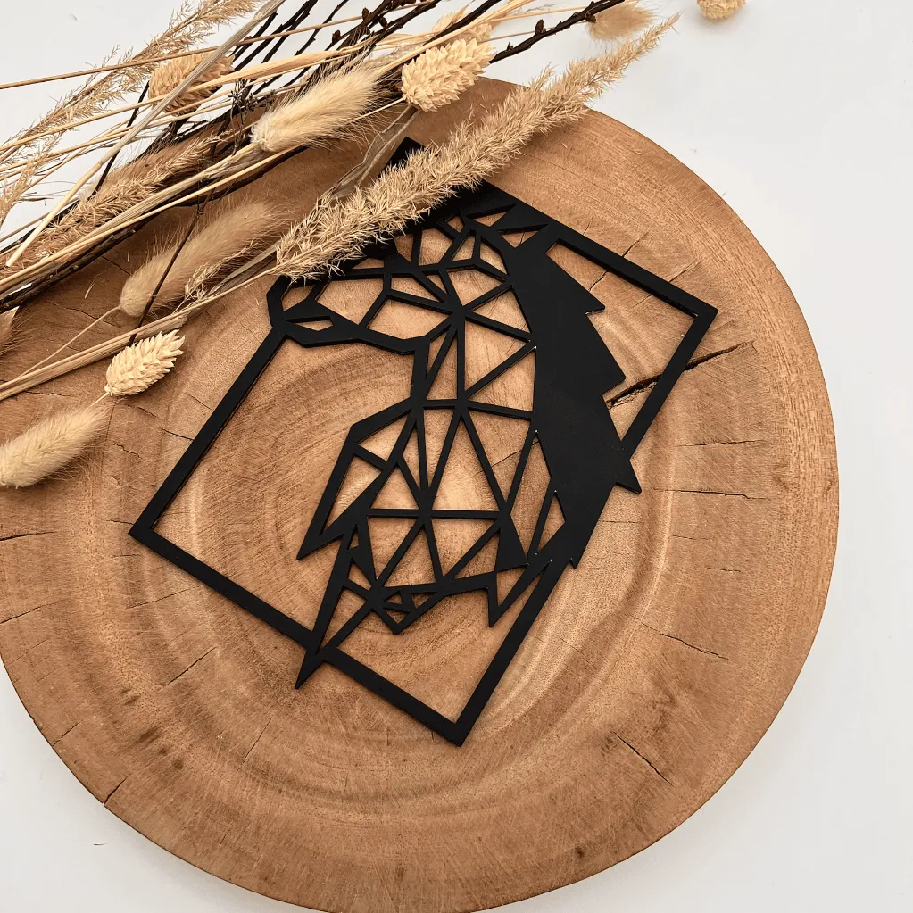 A00397-geometrisches-pferd-holz-schwarz-wanddekoration-modern-seitlich.webp