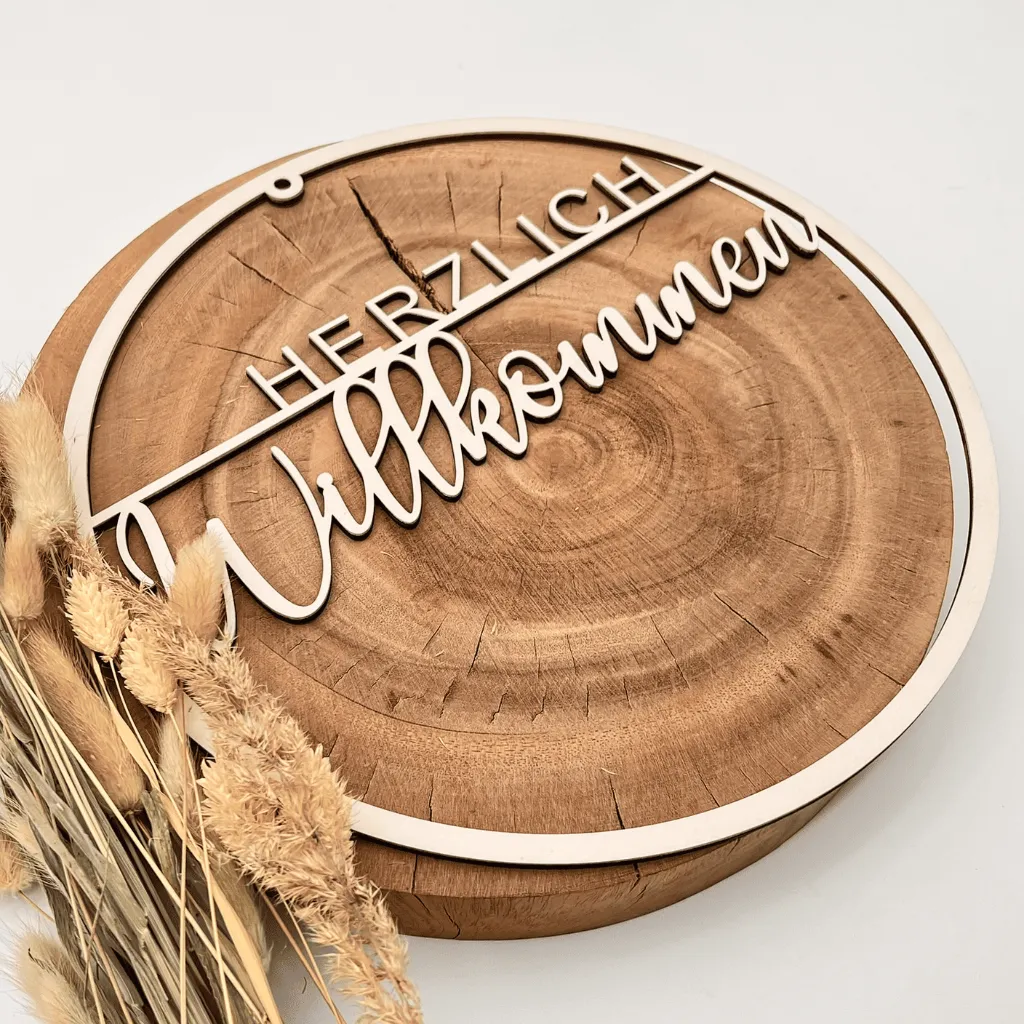 A00499-holz-weiß-wanddeko-herzlich-willkommen-rund-seitlich.webp