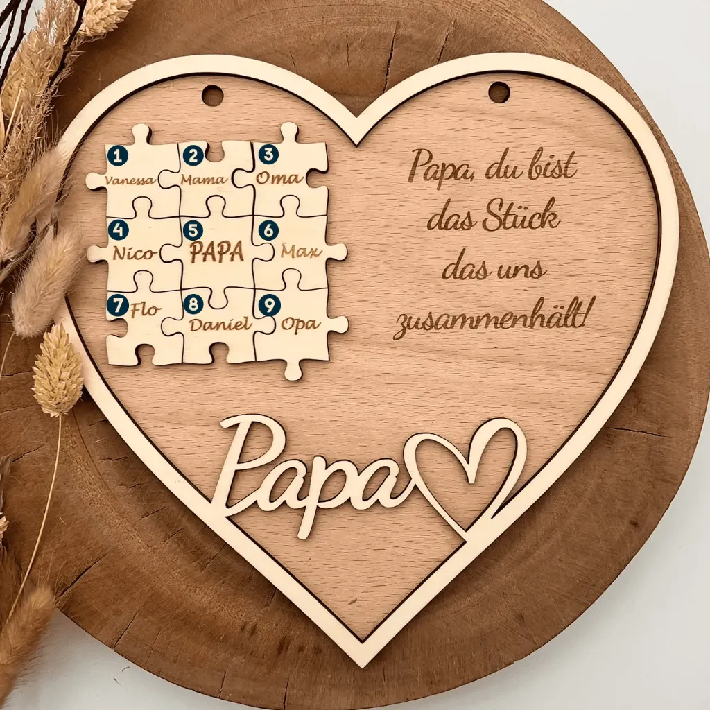 [P00516] Geschenk für Papa mit Kindernamen – Holzherz mit Gravur