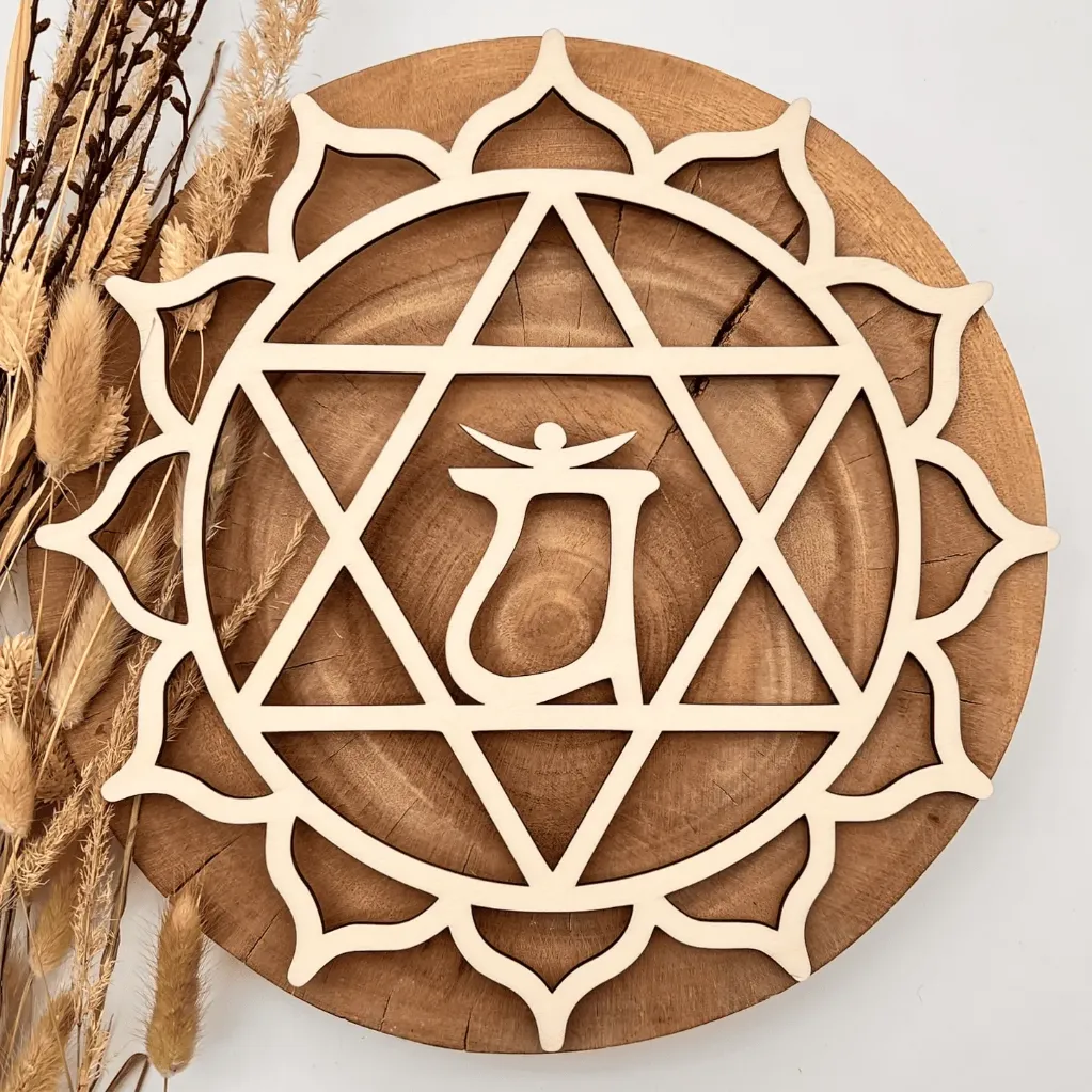 [A01733] Chakra Symbol Anahata (Herzchakra) aus Holz – spirituelle Deko für Yoga & Meditation (Natur)