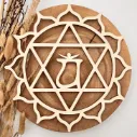 Chakra Symbol Anahata (Herzchakra) aus Holz – spirituelle Deko für Yoga & Meditation