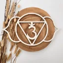 Chakra Symbol Ajna (Stirnchakra) aus Holz – spirituelles Motiv für Yoga & Meditation