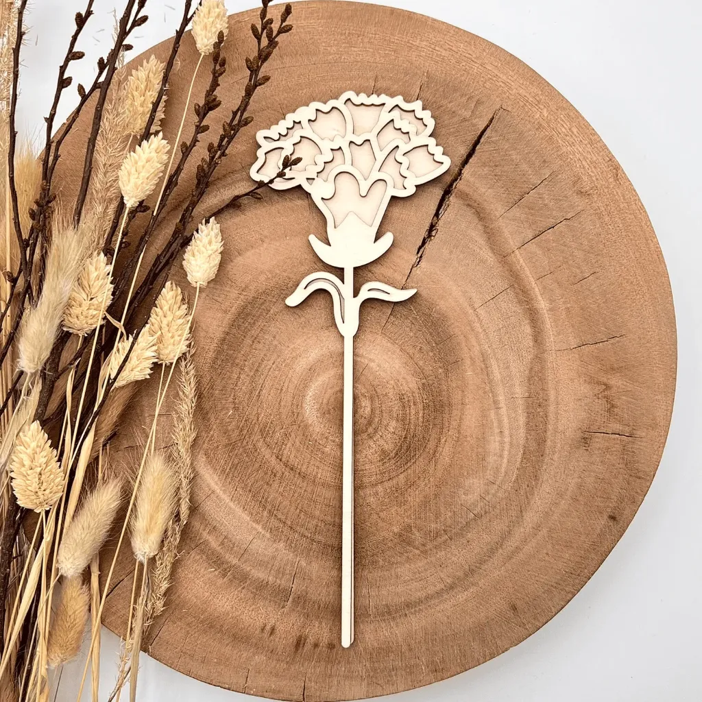 [A00130] Holz-Nelke – Deko-Blume lasergeschnitten (Natur, 23,5 × 8,5 cm)