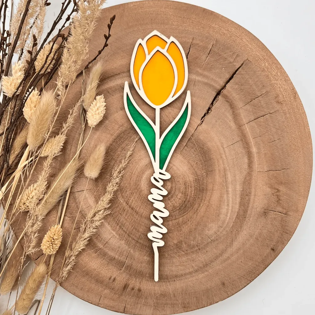 Holz-Tulpe mit „Mama“-Stängel – Geschenk für Mama