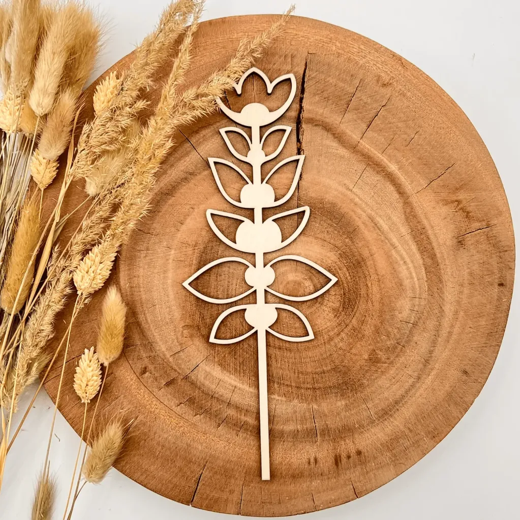 [A00871] Pflanzenstecker aus Holz – Tulpenmotiv | Designer-Blumenstecker (Natur)