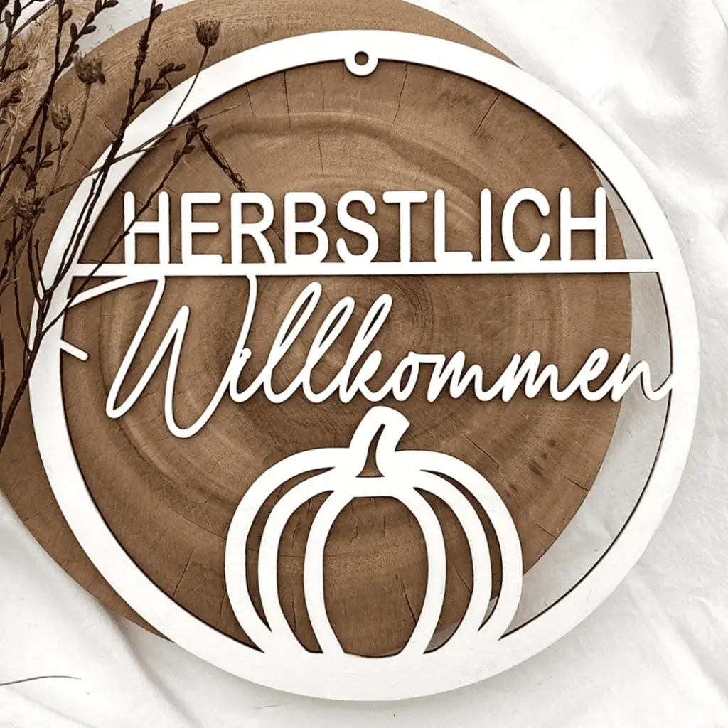 Türkranz aus Holz „HERBSTLICH Willkommen“ mit Kürbismotiv