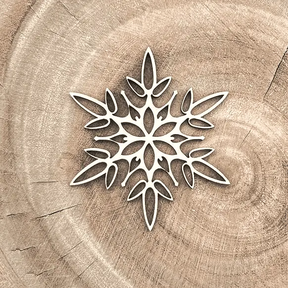 Schneeflocke aus Holz – Eiskristall