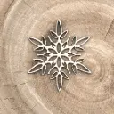 Schneeflocke aus Holz – Eiskristall