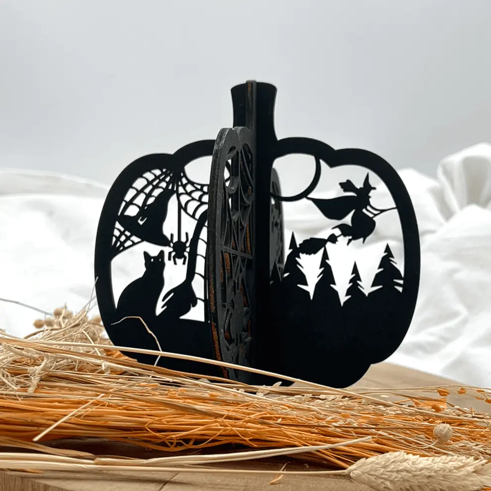 3D Halloween Kürbis aus Holz – Spinnenmotiv