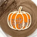 Kürbis Deko aus Holz – Blumenpoesie