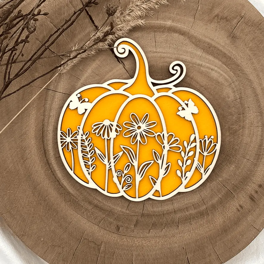 Kürbis Deko aus Holz – Blumenreigen