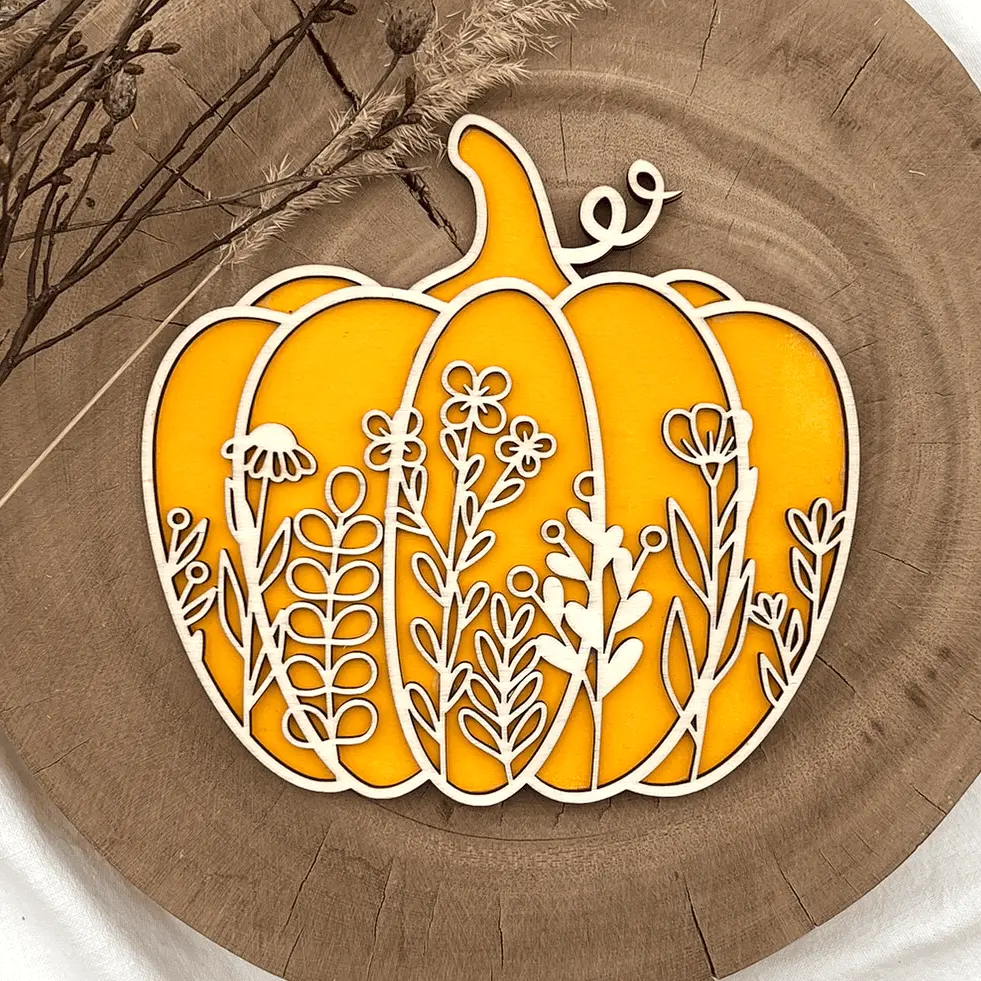 Kürbis Deko aus Holz – Gefüllt mit Blumen