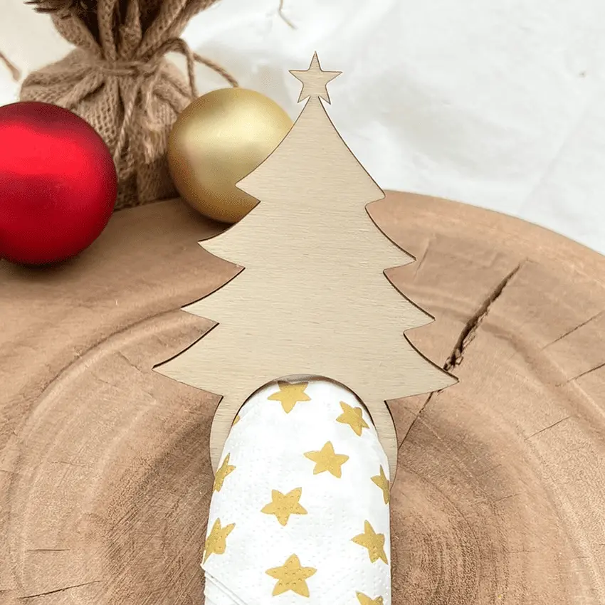 [A01283] Serviettenring aus Holz – Weihnachtsbaum