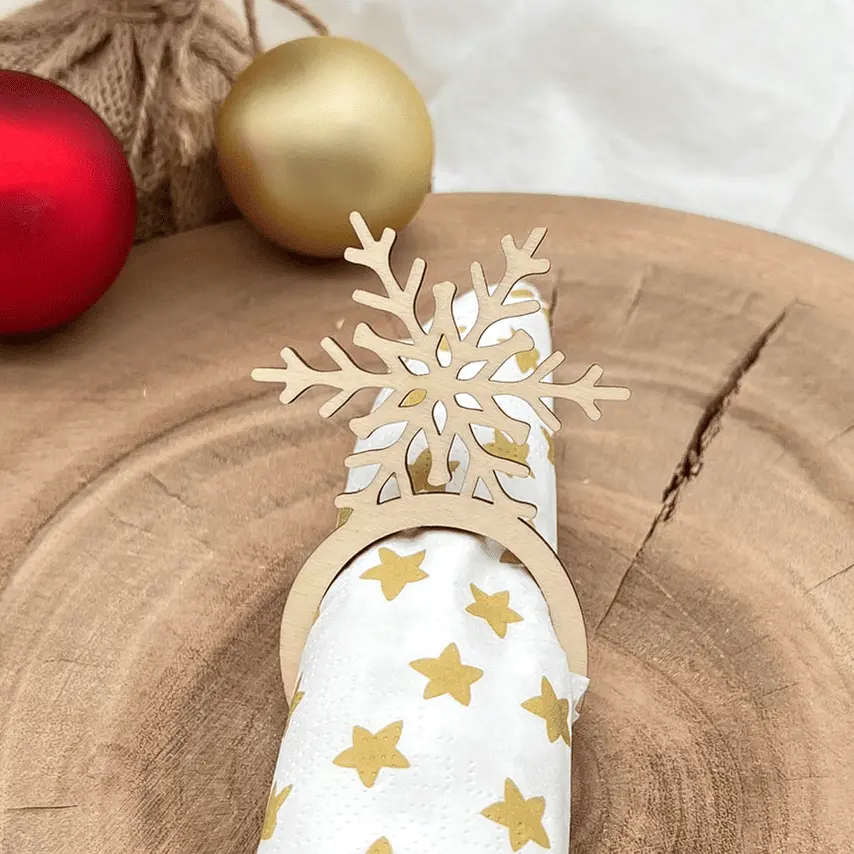 Serviettenring aus Holz – Winterflocken