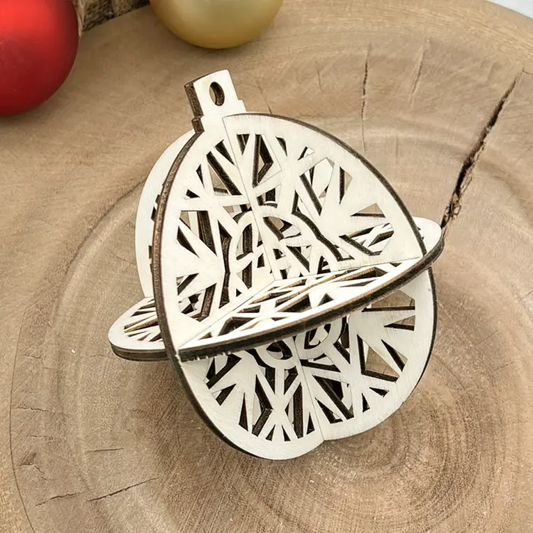 [A01158] 3D-Christbaumkugel aus Holz – Kristallwirbel