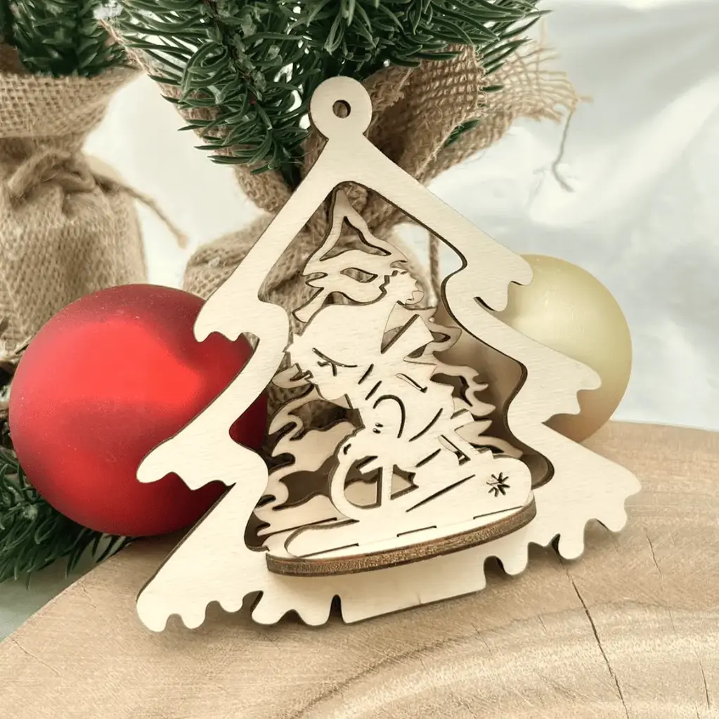 [A01154] 3D-Weihnachtsbaumanhänger aus Holz – Schlittenfahrt im Winterwald