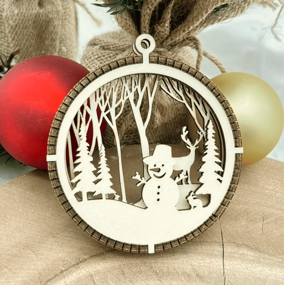 [A01168] 3D-Christbaumschmuck aus Holz – Winterspaß mit Frosty