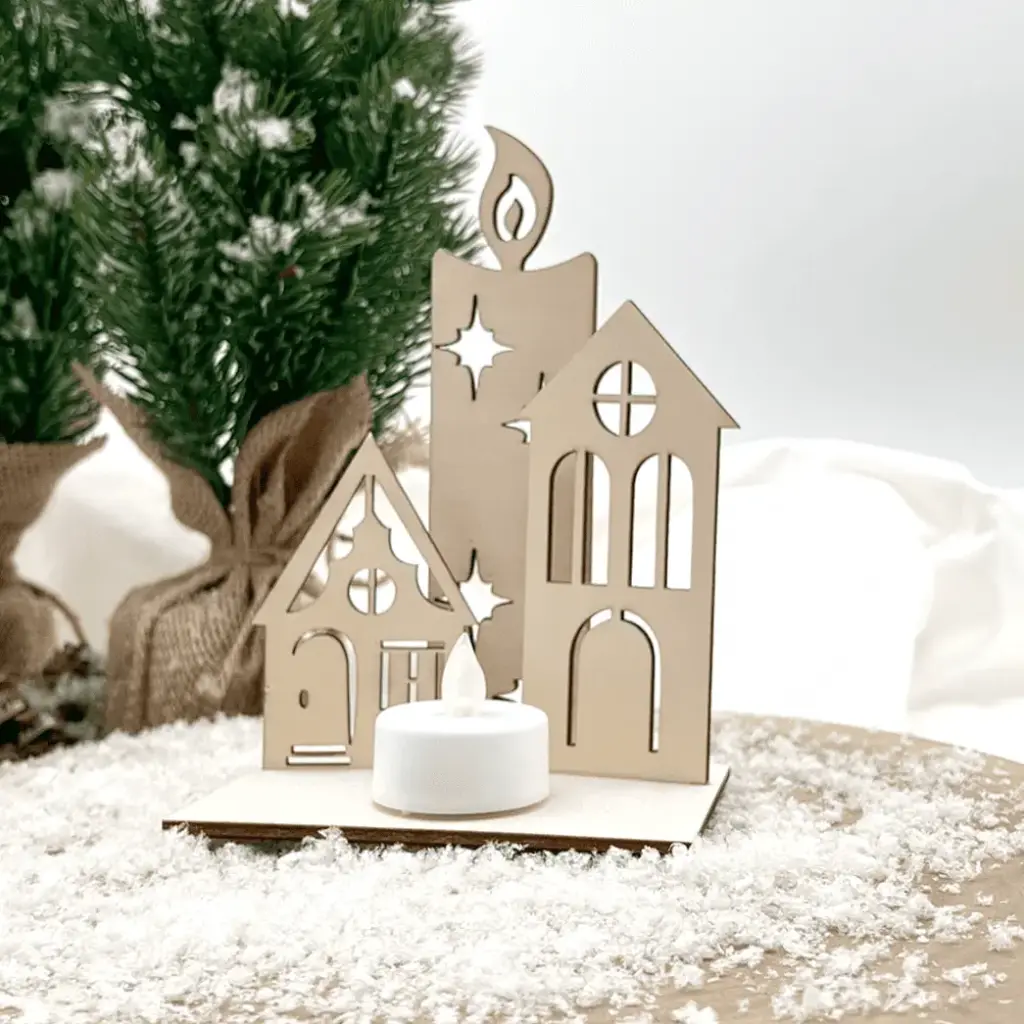 [A01314] Weihnachtsaufsteller aus Holz – Kerzenschein
