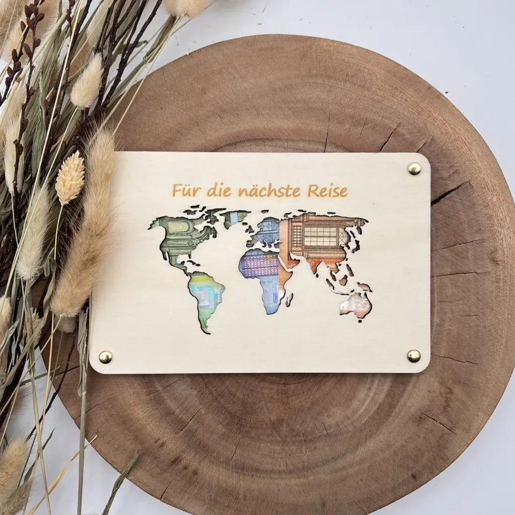 [A01366] Geldgeschenk aus Holz „Für die nächste Reise“