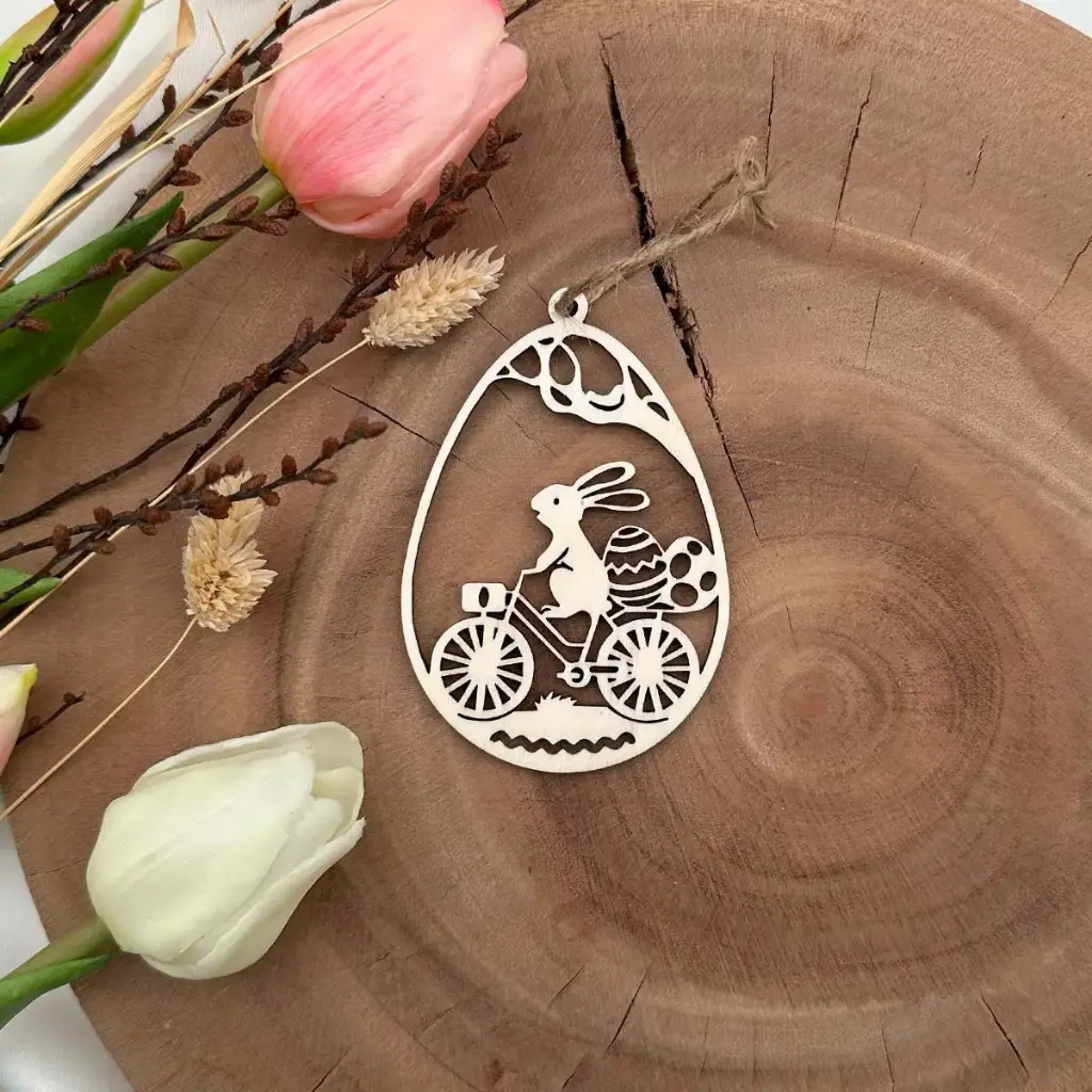 [A01457] Osteranhänger „Radlhase“ aus Holz – Osterstrauch-Deko
