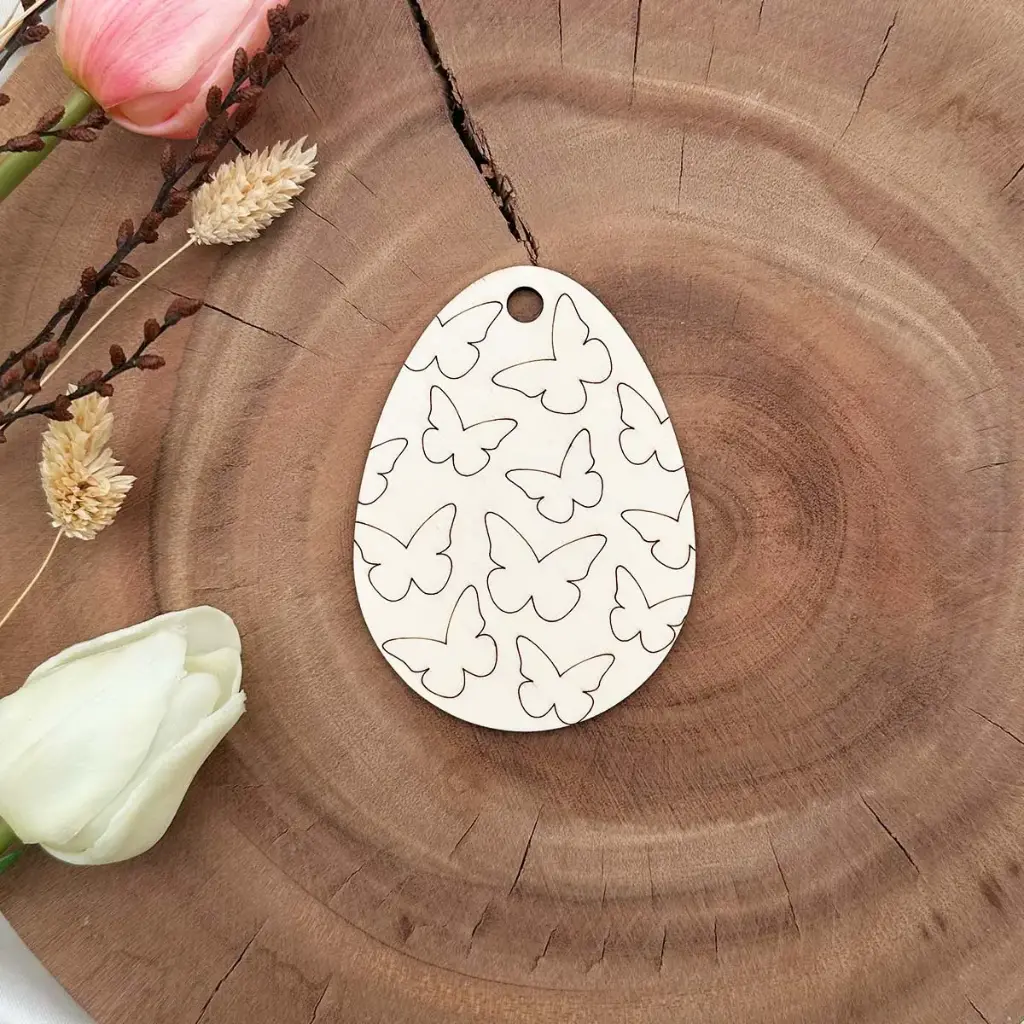[A01463] Osteranhänger „Ei Schmetterling“ aus Holz – zum Bemalen