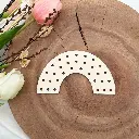 Oster-Stickvorlage Regenbogen aus Holz – DIY Osterdeko